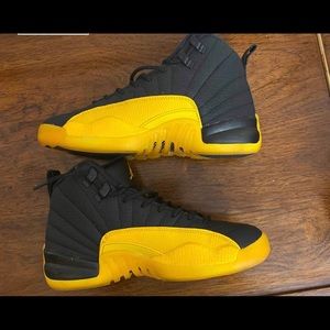 Size 4y yellow and black